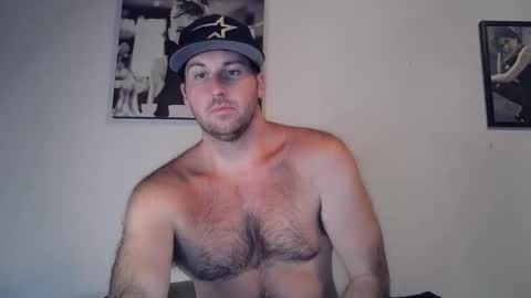 Snapshot of theetwohander chatting on 09-12-25, 02:33 Theetwohander online show from 09-12-25, 02:33