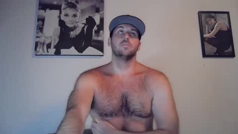 Snapshot of theetwohander chatting on 09-16-25, 01:50 Theetwohander online show from 09-16-25, 01:50