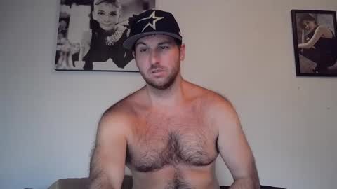 Snapshot of theetwohander chatting on 09-22-25, 09:17 Theetwohander online show from 09-22-25, 09:17