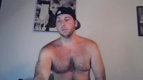 Snapshot of theetwohander chatting on 09-28-25, 03:34 Theetwohander online show from 09-28-25, 03:34
