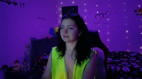 TheFarmergirl online show from 11-03-25, 04:25