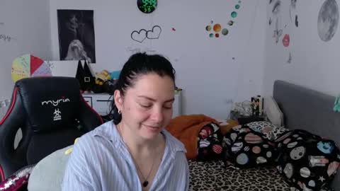 TheFarmergirl online show from 05-15-26, 06:53