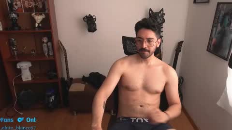 Snapshot of thefckingwolf chatting on 10-24-25, 05:31 Wolf Independent model online show from 10-24-25, 05:31