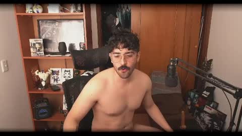 Wolf Independent model online show from 03-28-26, 03:11