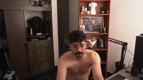 Wolf Independent model online show from 04-25-26, 03:53