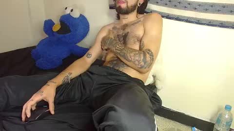 Snapshot of theferxxo_12 chatting on 02-05-25, 07:20 independent Model online show from 02-05-25, 07:20