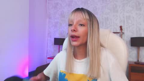 Peyton online show from 12-05-25, 03:59