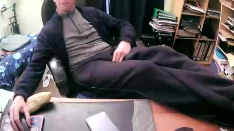 paul online show from 11-23-25, 04:40