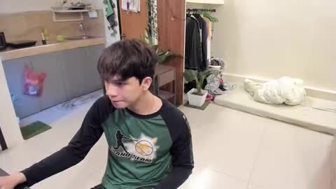 Snapshot of thegreenmagus chatting on 11-06-25, 05:52 Green online show from 11-06-25, 05:52