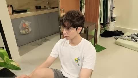 Snapshot of thegreenmagus chatting on 12-02-25, 06:25 Green online show from 12-02-25, 06:25