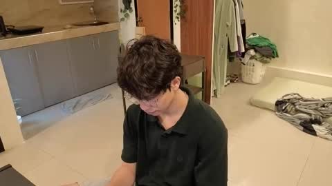 Snapshot of thegreenmagus chatting on 12-15-25, 12:48 Green online show from 12-15-25, 12:48