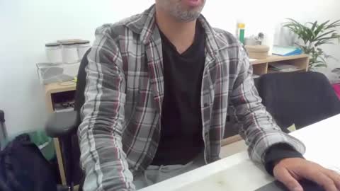 Snapshot of thehardcock2025 chatting on 01-19-25, 11:21 thehardcock2025 online show from 01-19-25, 11:21