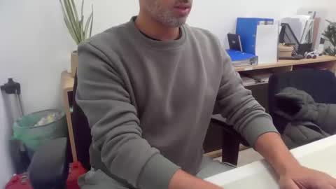 Snapshot of thehardcock2025 chatting on 12-16-25, 06:13 thehardcock2025 online show from 12-16-25, 06:13