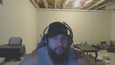 Snapshot of thehawaiian93 chatting on 03-03-25, 04:36 thehawaiian93 online show from 03-03-25, 04:36