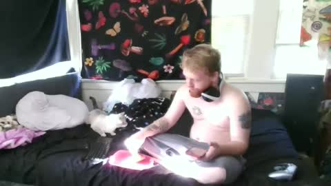 Snapshot of thehotfoxdd chatting on 09-26-25, 10:36 fuzzyfox online show from 09-26-25, 10:36