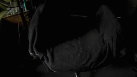 Snapshot of thehotstepperx chatting on 01-18-25, 04:42 thehotstepperx online show from 01-18-25, 04:42