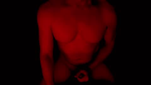 Snapshot of thehungmantis chatting on 10-20-25, 02:56 thehungmantis online show from 10-20-25, 02:56