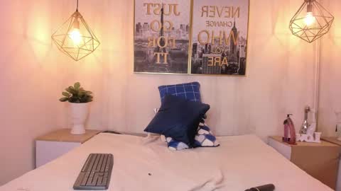 Theia  online show from 12-05-24, 03:50