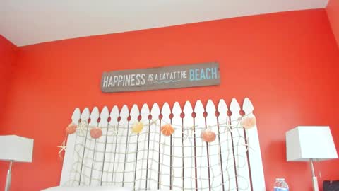 Snapshot of theislandgirl chatting on 12-31-24, 08:12 Lily Marie online show from 12-31-24, 08:12