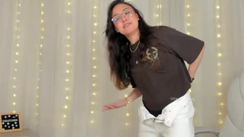 Snapshot of thekatemess_ chatting on 09-20-25, 05:41 Katie. Kate is the name I go by. online show from 09-20-25, 05:41