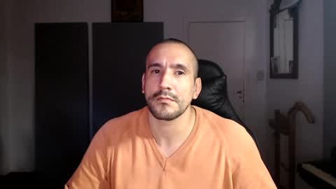 Snapshot of thekingofpains chatting on 10-21-25, 02:23 KINGOFPAINS online show from 10-21-25, 02:23