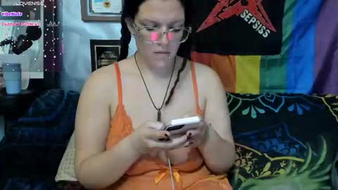 Snapshot of thekinkhouse chatting on 06-09-26, 02:34 Goddess Nola online show from 06-09-26, 02:34