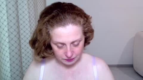 Snapshot of theladysblush chatting on 11-07-25, 07:08 Ella online show from 11-07-25, 07:08