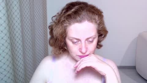 Snapshot of theladysblush chatting on 11-09-25, 07:50 Ella online show from 11-09-25, 07:50