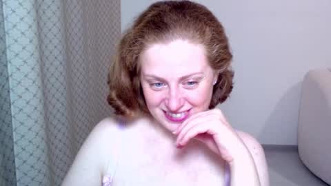 Snapshot of theladysblush chatting on 12-01-25, 04:12 Ella online show from 12-01-25, 04:12