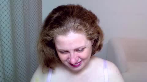 Snapshot of theladysblush chatting on 12-15-25, 08:07 Ella online show from 12-15-25, 08:07