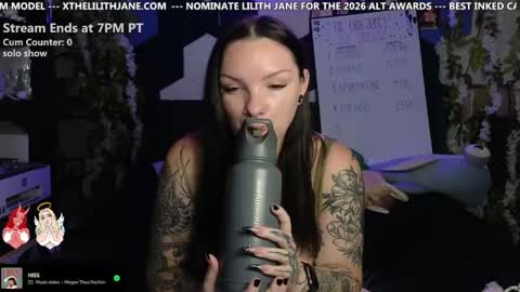 Lilith Jane online show from 04-16-26, 01:06