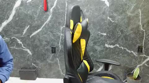 Snapshot of thelitoshowofficial chatting on 01-19-26, 02:04 thelitoshowofficial online show from 01-19-26, 02:04