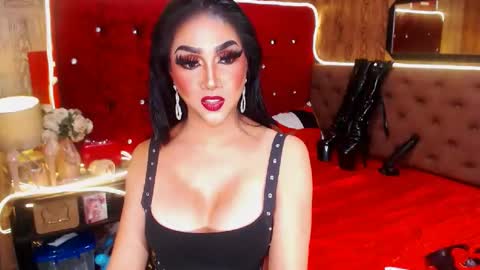 Snapshot of thelustqueen chatting on 01-20-25, 03:39 thelustqueen online show from 01-20-25, 03:39