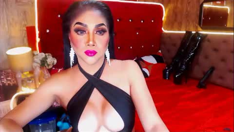 Snapshot of thelustqueen chatting on 01-22-25, 11:12 thelustqueen online show from 01-22-25, 11:12