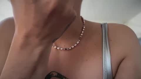 Lucy Lucy online show from 10-31-25, 05:25