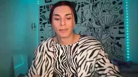 Lucy Lucy online show from 12-05-25, 08:38