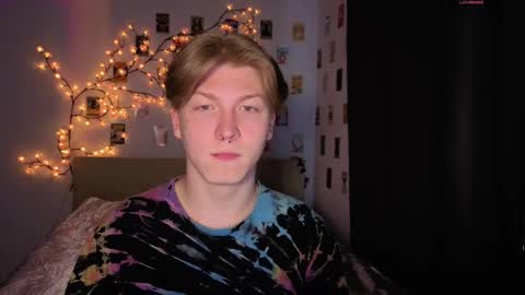 Snapshot of themikesever chatting on 06-01-26, 04:47 Sever online show from 06-01-26, 04:47