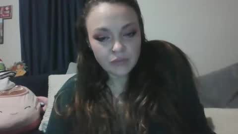 Stephanie Fuller online show from 11-30-25, 06:06