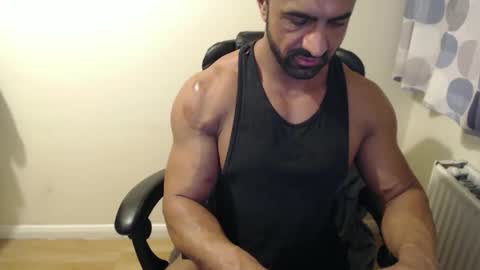 Snapshot of themusclefactory chatting on 10-16-25, 07:04 TheMuscleFactory online show from 10-16-25, 07:04