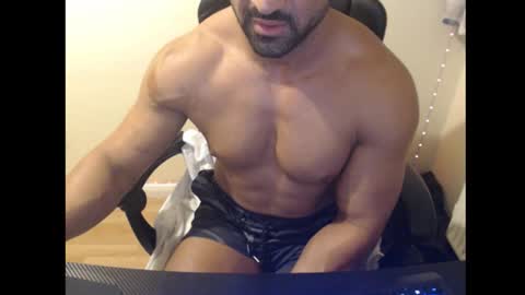 TheMuscleFactory online show from 11-06-25, 06:53