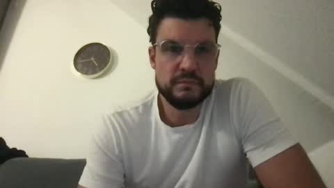 thenudeworldrover online show from 02-24-25, 08:36