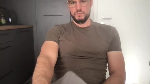 thenudeworldrover online show from 04-07-26, 06:58