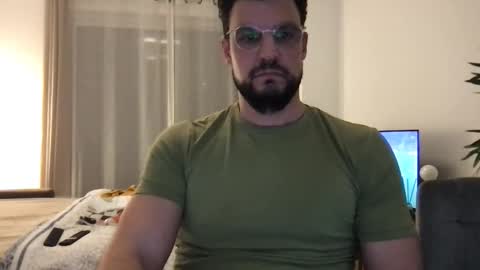 thenudeworldrover online show from 04-10-26, 08:35