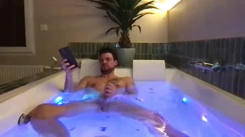 thenudeworldrover online show from 04-19-26, 09:06