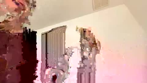 Snapshot of theoneandonlyava chatting on 03-10-25, 09:10 Ava online show from 03-10-25, 09:10