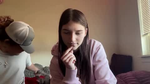 Astrid online show from 04-04-26, 09:56