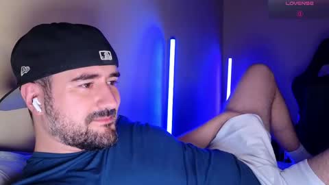 Theo Ravi online show from 04-17-26, 03:53