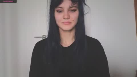 Snapshot of thepasssiflora chatting on 04-26-26, 04:32 Vanessa online show from 04-26-26, 04:32