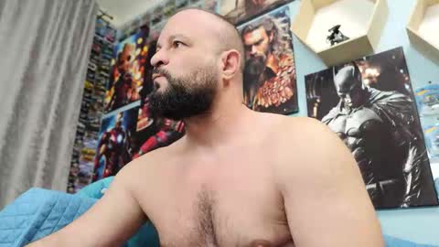 Snapshot of thephenomone chatting on 11-20-25, 04:56 Chris online show from 11-20-25, 04:56