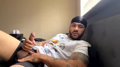 Snapshot of thepipe_layer chatting on 01-02-25, 07:29 ThePipe online show from 01-02-25, 07:29